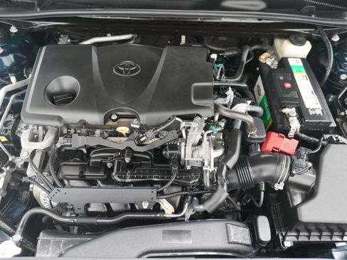 Used 2018 Toyota Camry SE w/ Convenience Package FWD image 24