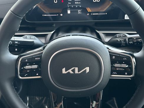 New 2026 Kia Carnival EX FWD image 20