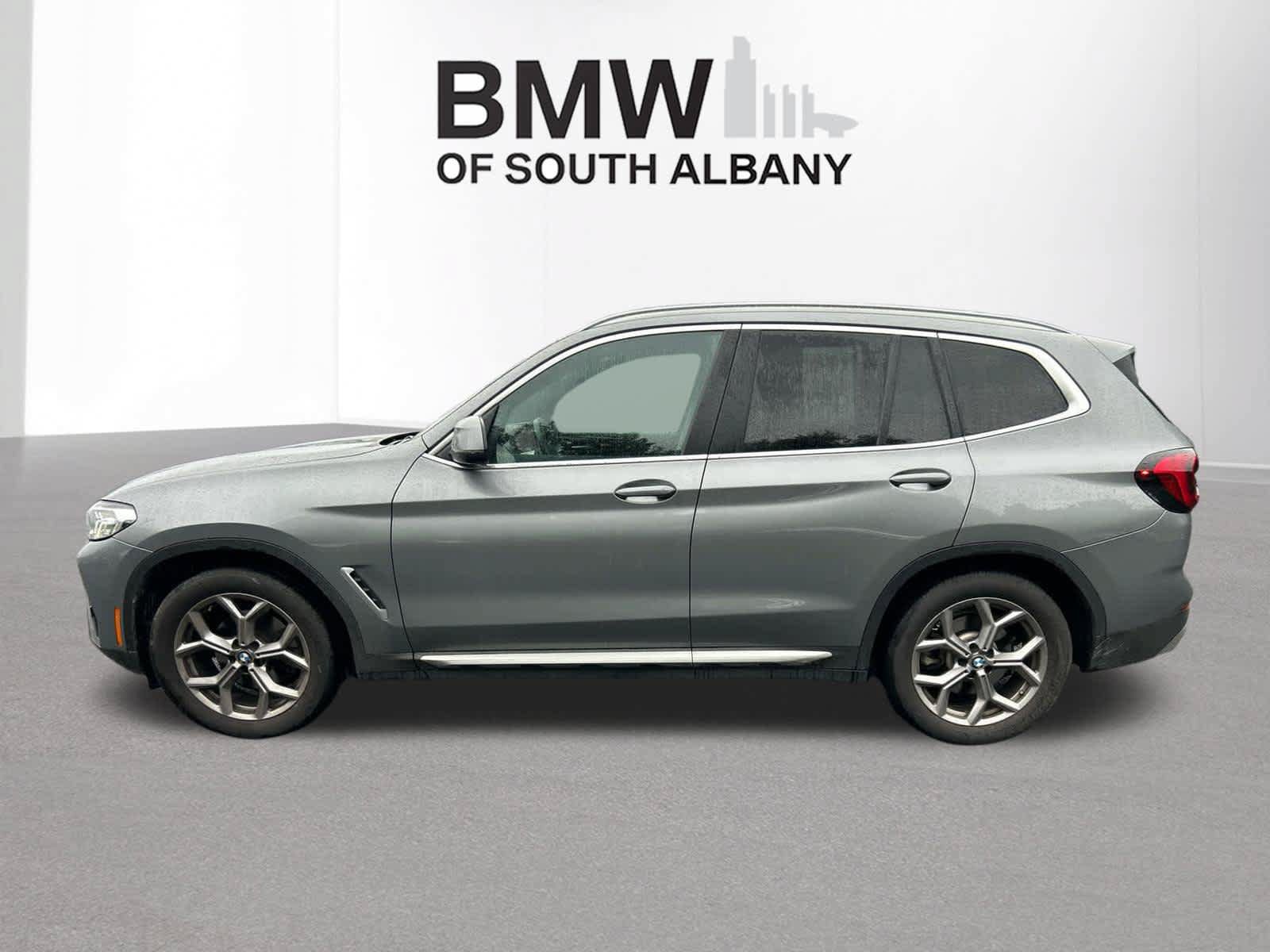 Used 2024 BMW X3 xDrive30i w/ Premium Package AWD/4WD image 4