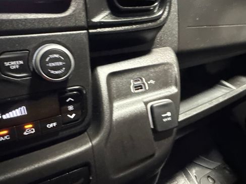 Used 2024 RAM ProMaster 2500 w/ Convenience Group FWD image 33