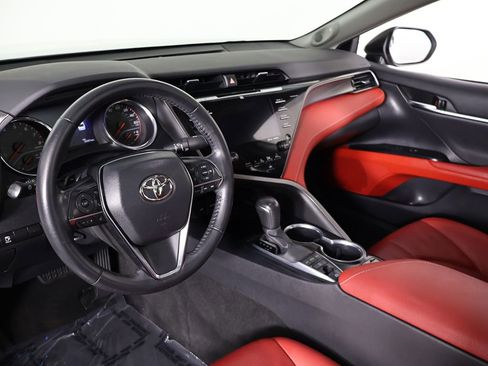 Used 2020 Toyota Camry XSE FWD image 27