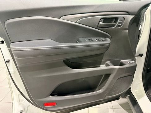 Used 2022 Honda Passport EX-L image 11