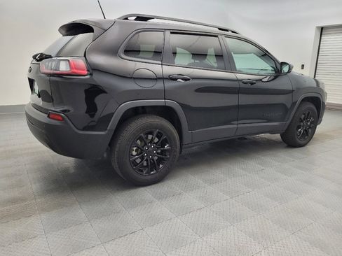 Used 2023 Jeep Cherokee Altitude Lux image 10