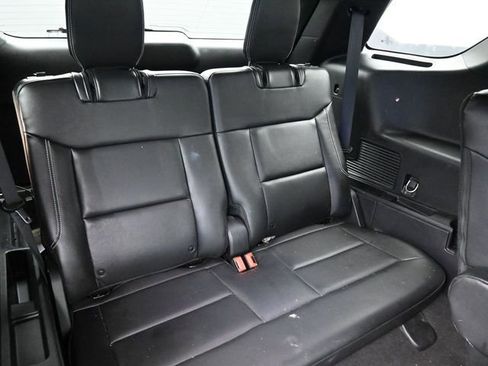 Used 2022 Ford Explorer ST image 8