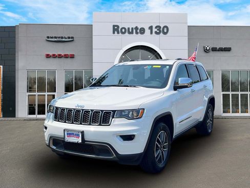 Used 2022 Jeep Grand Cherokee Limited AWD/4WD image 2