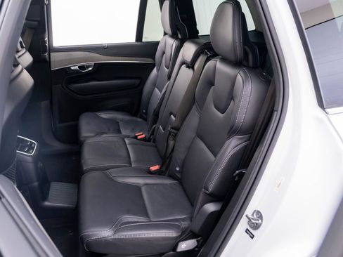 Used 2024 Volvo XC90 T8 Ultimate w/ Lounge Package AWD/4WD image 21