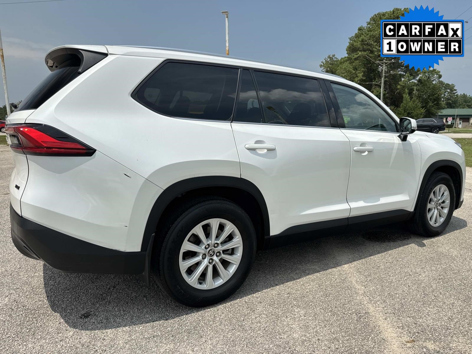 Used 2024 Toyota Grand Highlander AWD image 4