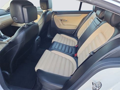 Used 2013 Volkswagen CC Sport image 27