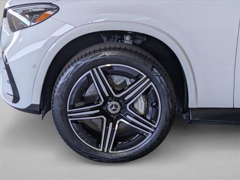 Certified 2023 Mercedes-Benz GLC 300 image 23