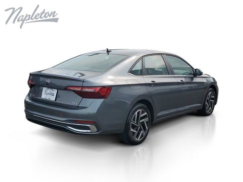 Used 2024 Volkswagen Jetta SEL FWD image 6