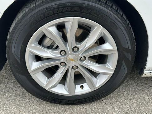 Used 2024 Chevrolet Malibu LT FWD image 8