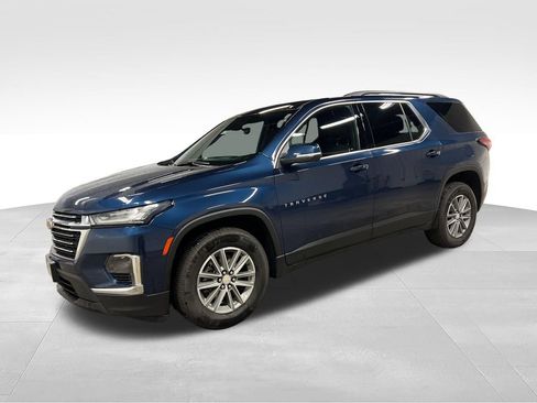 Certified 2023 Chevrolet Traverse LT w/ Rear Camera Mirror Package AWD/4WD image 8
