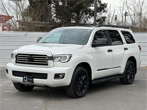Used 2021 Toyota Sequoia Nightshade w/ Safety & Convenience Package image 6