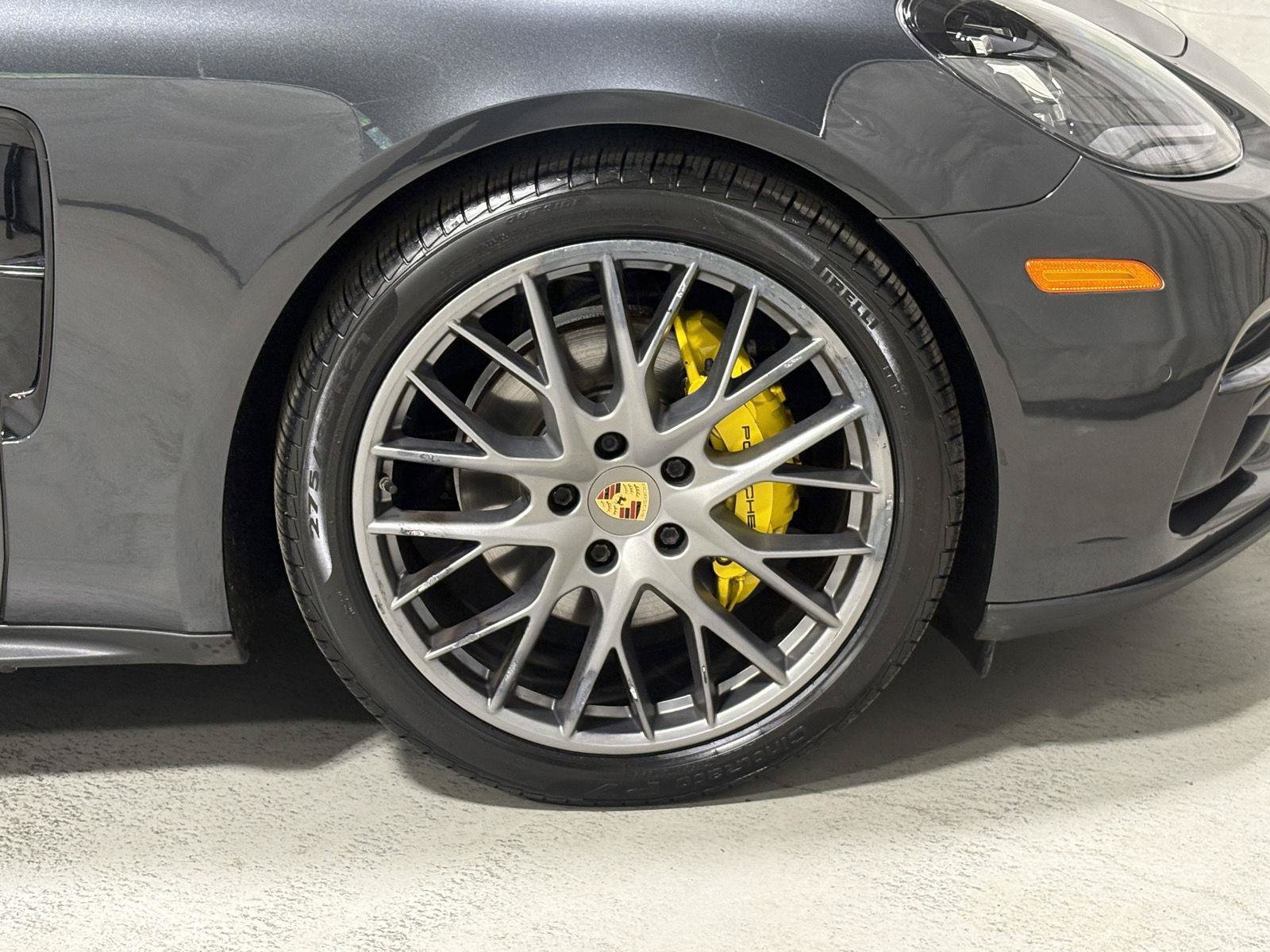 Used 2018 Porsche Panamera 4 AWD/4WD image 33