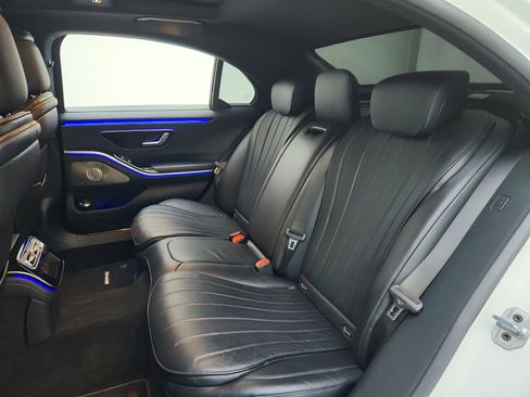 Certified 2023 Mercedes-Benz S 500 4MATIC image 24