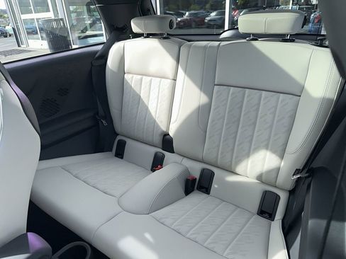 Used 2025 MINI Cooper S image 29