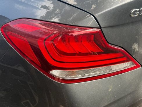Used 2019 Genesis G70 3.3T Advanced RWD image 12
