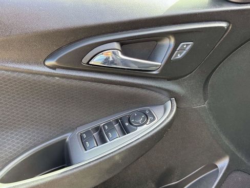 Used 2023 Chevrolet Malibu LT image 19