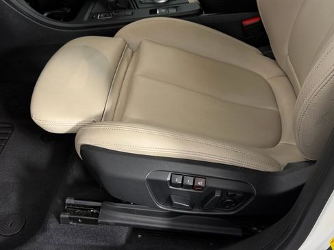 Used 2022 BMW X2 sDrive28i w/ Convenience Package FWD image 13
