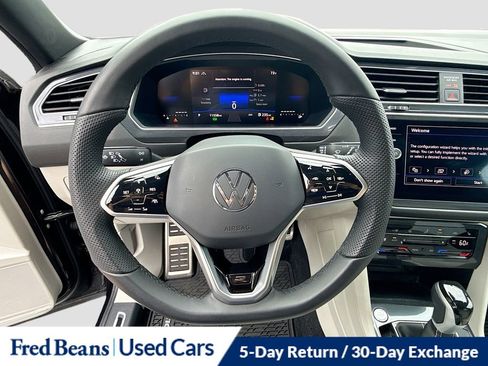 Used 2024 Volkswagen Tiguan SE R-Line AWD/4WD image 15