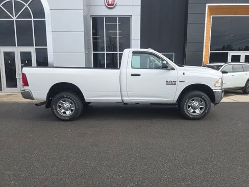 Used 2018 RAM 3500 Tradesman w/ Chrome Appearance Group image 7