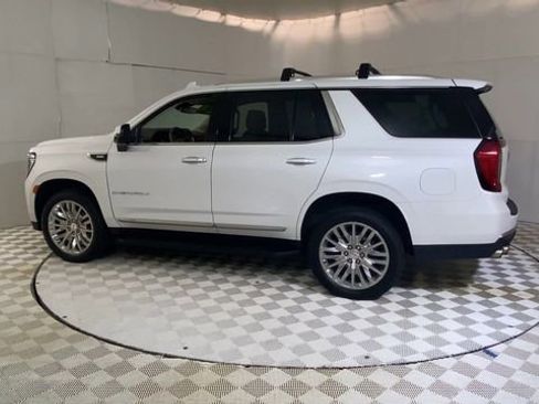 Used 2024 GMC Yukon Denali AWD/4WD image 8