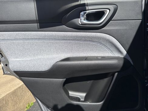 Used 2023 Jeep Compass Latitude w/ Convenience Group image 43