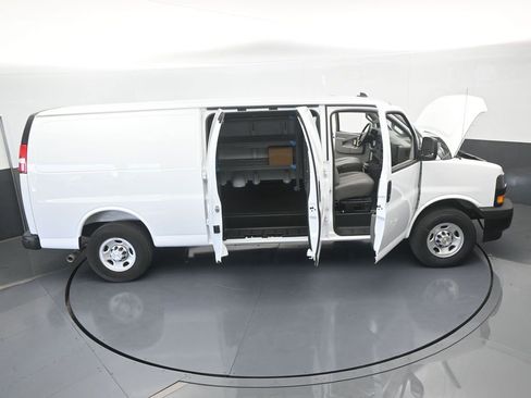 New 2025 Chevrolet Express 3500 Extended w/ Driver Convenience Package image 60