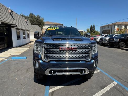 Used 2021 GMC Sierra 2500 Denali w/ Denali Ultimate Package image 2