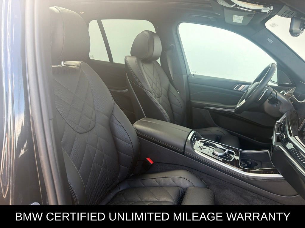 Used 2025 BMW X5 xDrive50e w/ Premium Package AWD/4WD image 18