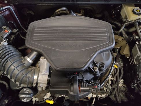 Used 2018 GMC Acadia SLT FWD image 30