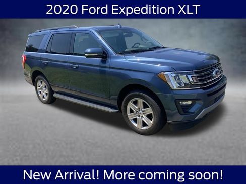Used 2020 Ford Expedition XLT w/ Equipment Group 202A AWD/4WD image 2