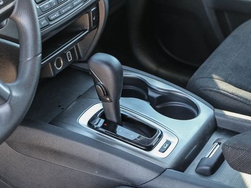 Used 2020 Honda Pilot EX image 21