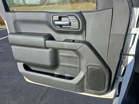 Used 2025 Chevrolet Silverado 1500 W/T w/ WT Value Package image 27