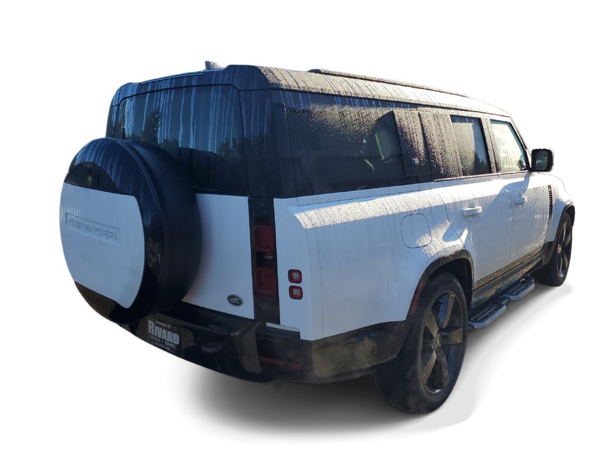 Used 2023 Land Rover Defender 130 X-Dynamic SE AWD/4WD image 4