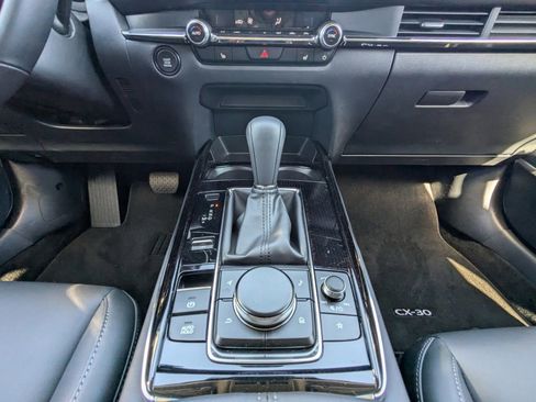 Used 2025 MAZDA CX-30 AWD 2.5 S w/ Preferred Package image 19