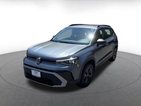 Used 2026 Volkswagen Taos S FWD image 5