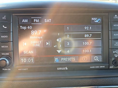 Used 2018 Dodge Grand Caravan SXT w/ Driver Convenience Group image 19