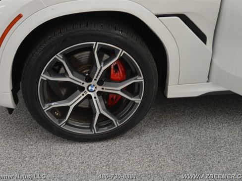 Used 2022 BMW X6 xDrive40i w/ M Sport Package AWD/4WD image 48