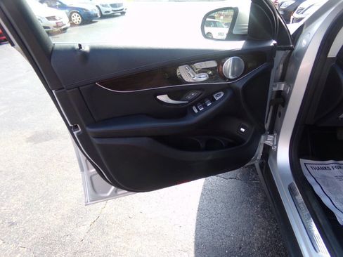 Used 2016 Mercedes-Benz GLC 300 image 13