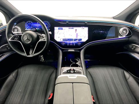 Certified 2023 Mercedes-Benz EQS 580 4MATIC SUV image 19