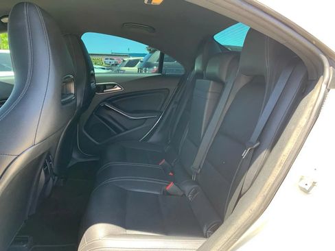 Used 2018 Mercedes-Benz CLA 250 image 10