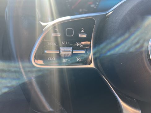 Certified 2022 Mercedes-Benz GLC 300 4MATIC image 19