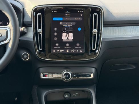 New 2026 Volvo XC40 B5 Core w/ Protection Package Premier image 12