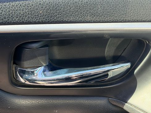 Used 2018 Nissan Altima 2.5 S w/ S Convenience Package image 9