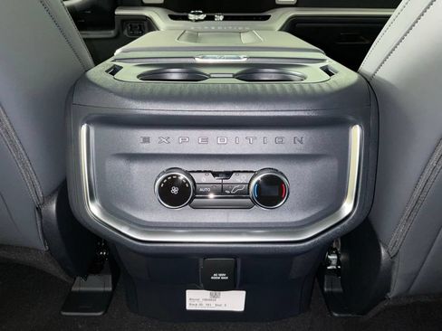 New 2027 Ford Expedition Max Active RWD image 18