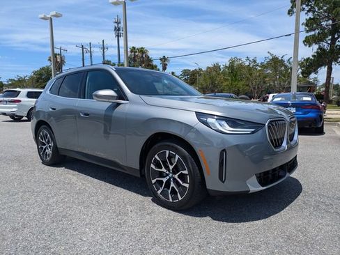 Used 2025 BMW X3 xDrive30i w/ Convenience Package AWD/4WD image 3