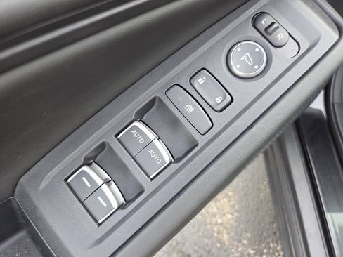 Certified 2025 Honda Accord SE image 29