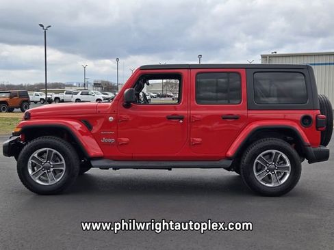 Used 2018 Jeep Wrangler Unlimited Sahara image 6