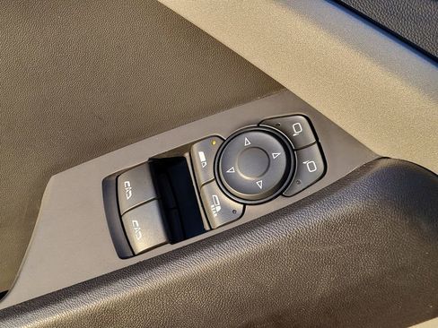 Used 2023 Chevrolet Camaro LT image 13